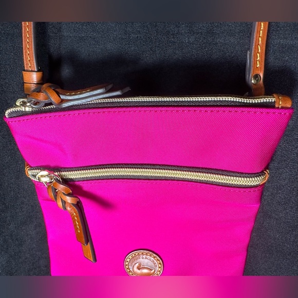 DOONEY & BOURKE Crossbody Bag - Picture 5 of 10